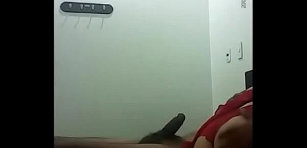 La pendeja no queria chuparme la pinga pero si montarme